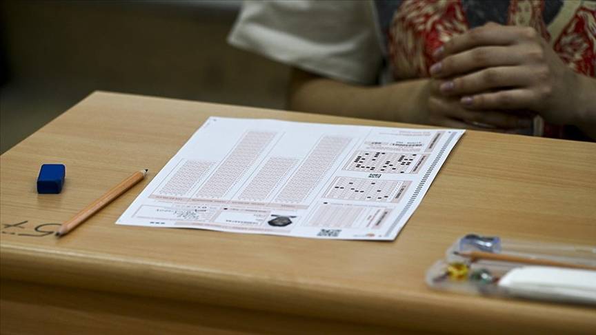 YKS ek kontenjan tarihi belli oluyor! 2025 2 ve 4 yıllık üniversite taban puanları için geri sayım 4